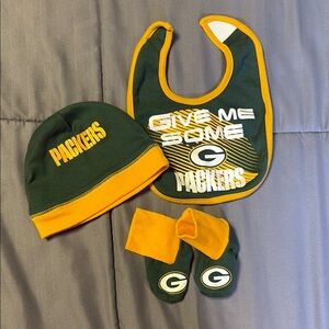 Green Bay Packers Baby Set- bib, hat, booties